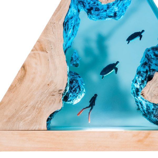 Custom Handmade Ocean Wave Resin Lamp – Triangle Turtles & Diver Epoxy Art with Wood Base Night Lamp | Gift for Mom