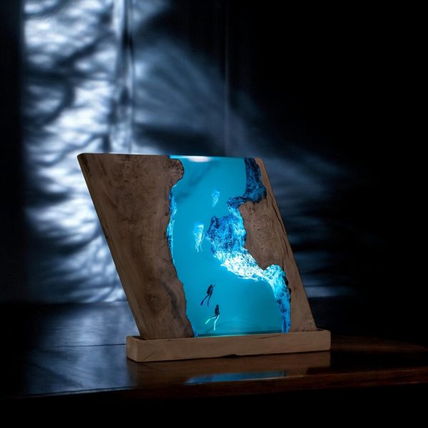 Personalize Handmade Ocean Wave Resin Lamp – Diver & Jellyfish Epoxy Art with Wood Base Night Lamp | Gift for Mom