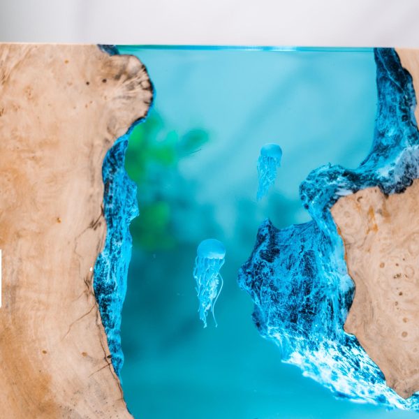 Personalize Handmade Ocean Wave Resin Lamp – Diver & Jellyfish Epoxy Art with Wood Base Night Lamp | Gift for Mom
