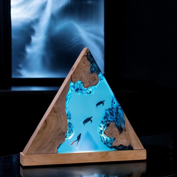 Custom Handmade Ocean Wave Resin Lamp – Triangle Turtles & Diver Epoxy Art with Wood Base Night Lamp | Gift for Mom
