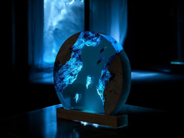 Custom Handmade Ocean Wave Resin Lamp | Round Diver & Jellyfish Epoxy Art with Wood Base Night Lamp | Gift for Mom | Room decor