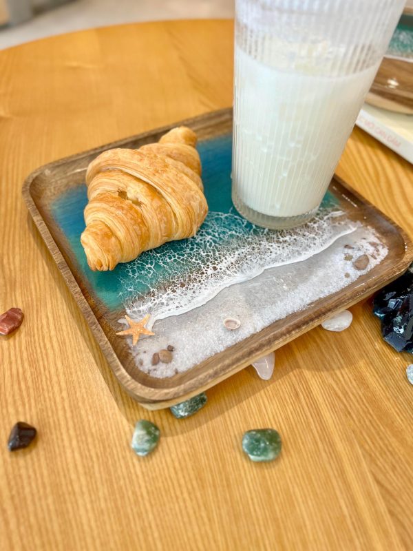 Ocean Resin Square Serving Tray | Handmade Beach Wave Wooden Décor with Starfish & Shells | Gift for Mom | Gift for Ocean Lovers