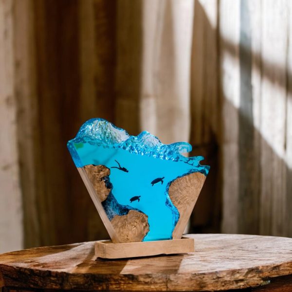 Custom Handmade Ocean Wave Resin Lamp – Diver & Sea Turtle Epoxy Art with Wood Base