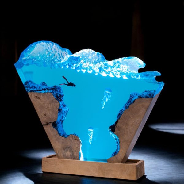 Personalize Handmade Ocean Wave Resin Lamp – Diver & Jellyfish Epoxy Art with Wood Base Night Lamp | Gift for Mom