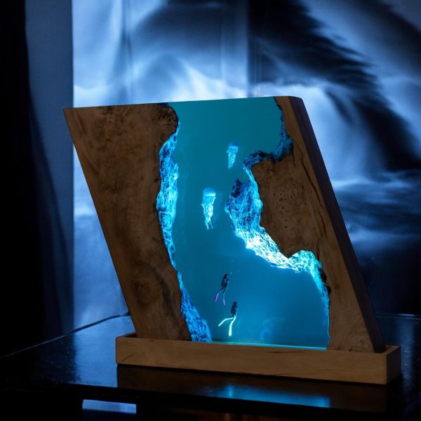 Personalize Handmade Ocean Wave Resin Lamp – Diver & Jellyfish Epoxy Art with Wood Base Night Lamp | Gift for Mom